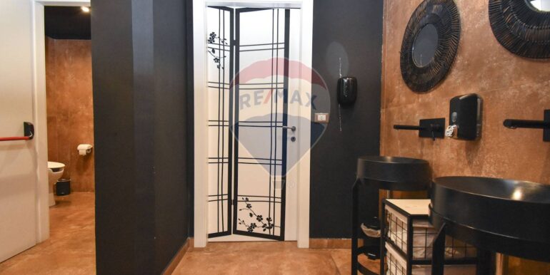 20251014110607-993297-27