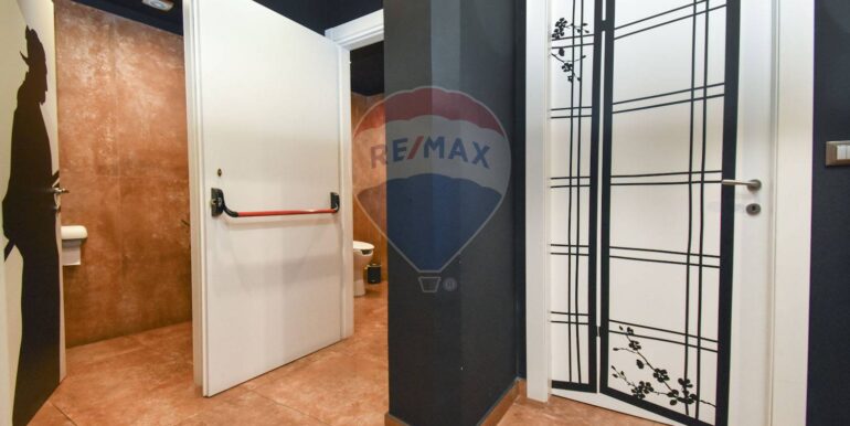 20251014110609-993297-28