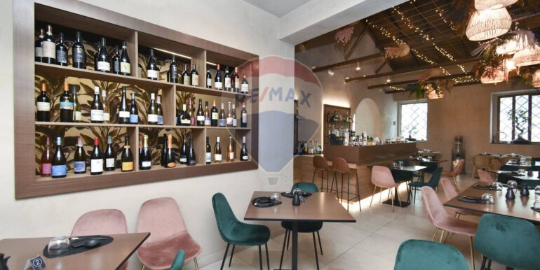 20251014110704-993297-33