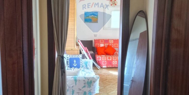 20251014111256-992073-17