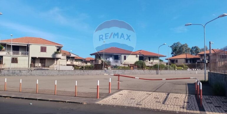 20251014113026-992676-3