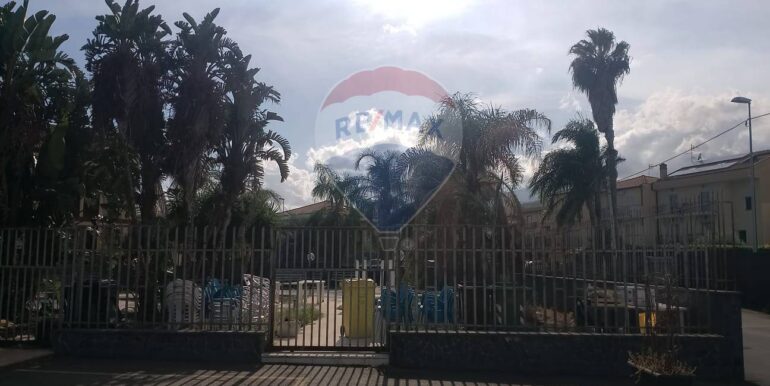 20251014113028-992676-4