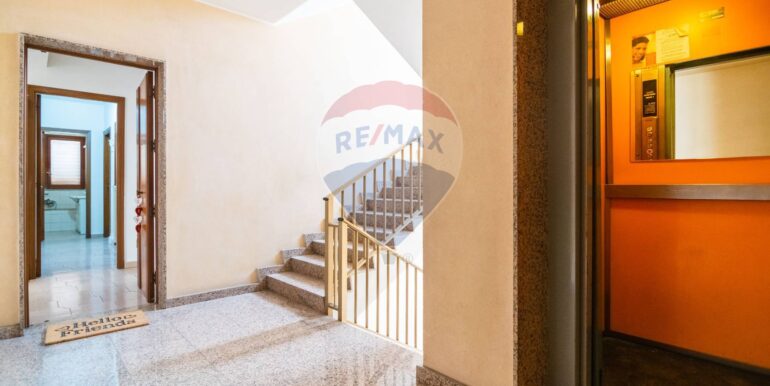 20251014174211-993650-7