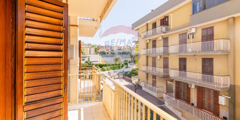 20251014174435-993650-29