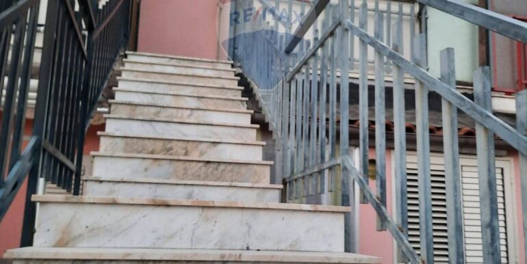 20251014184407-993699-3