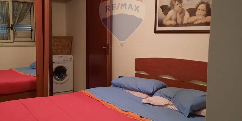 20251014184415-993699-7