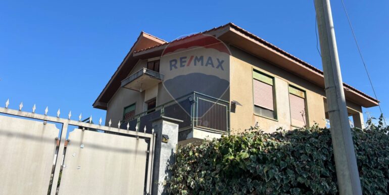 20251014202141-993711-2