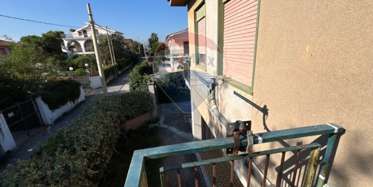 20251014202401-993711-13