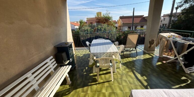 20251014202534-993711-19