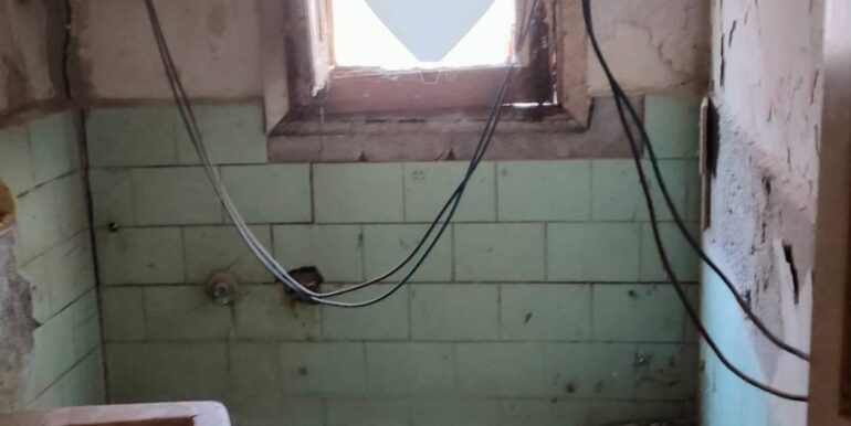 20251015192611-993925-11