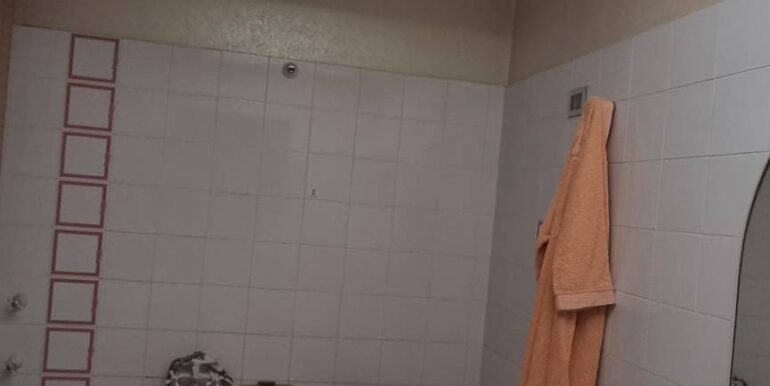 20251016124419-993965-8