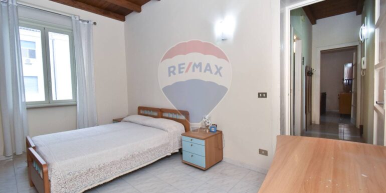 20251016202945-993152-4