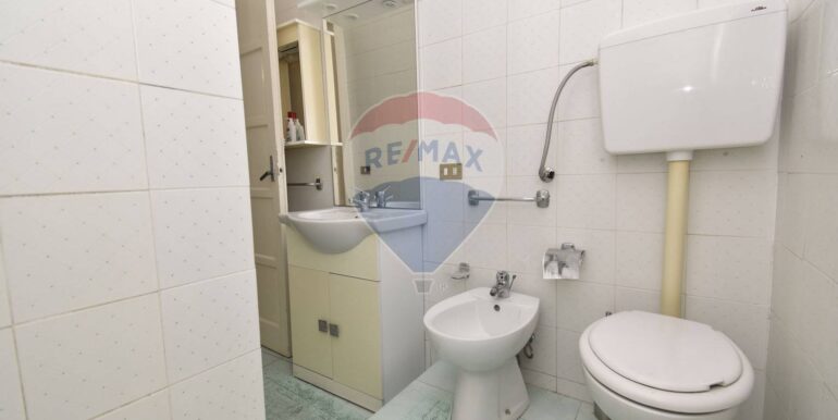 20251016203008-993152-11