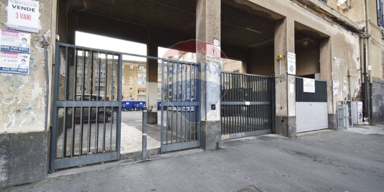 20251016203040-993152-23