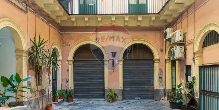 20251016210139-991716-8