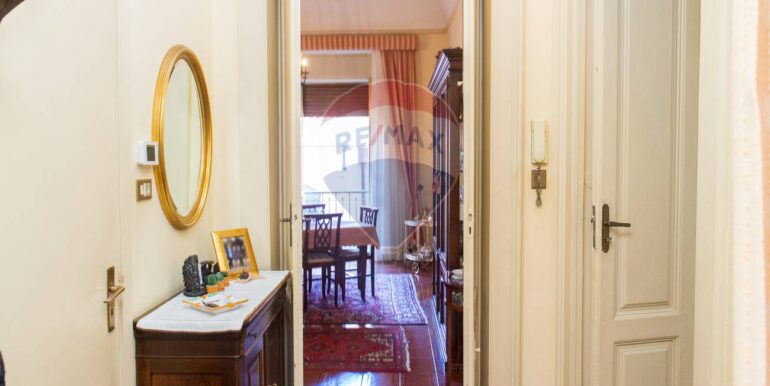 20251016210211-991716-18