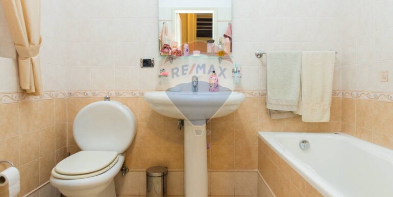 20251016210217-991716-20