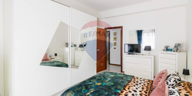 20251017104619-994179-8