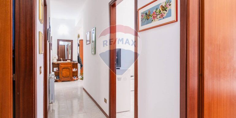 20251017104643-994179-16