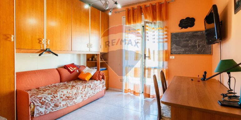 20251017143855-994260-15