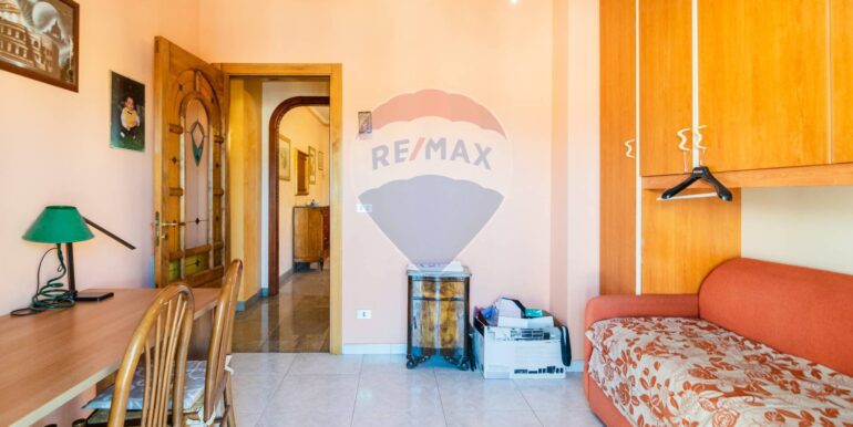 20251017143905-994260-18