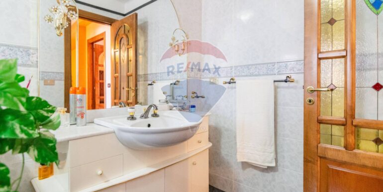 20251017143942-994260-30