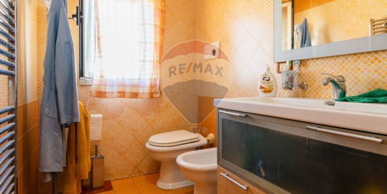 20251017143951-994260-33