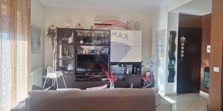 20251017190011-993098-11