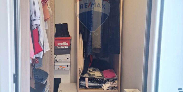 20251017190045-993098-21