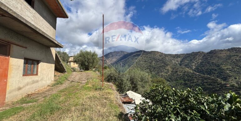 20251017223845-994291-15