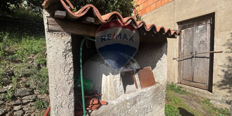 20251017223908-994291-17