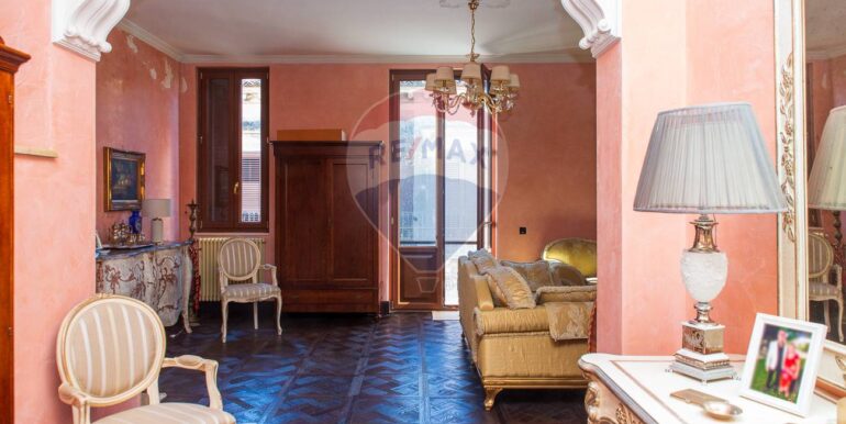 20251018112949-994379-11