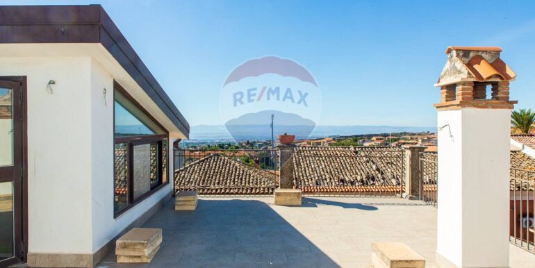 20251018113607-994379-50