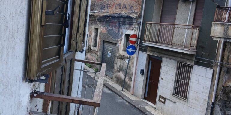 20251018130206-994402-6