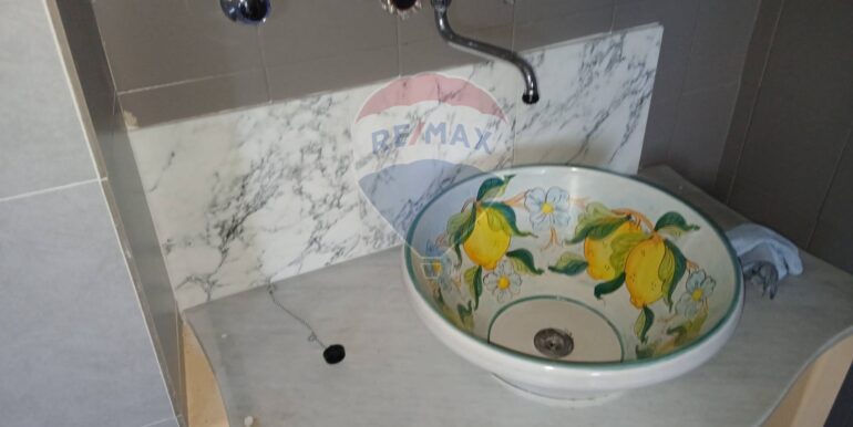 20251018130222-994402-10