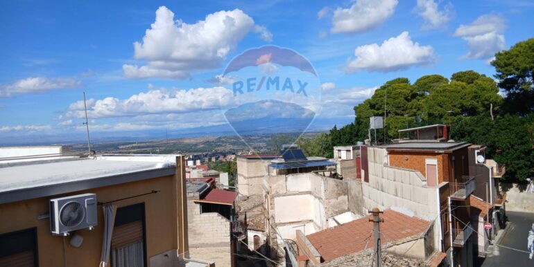 20251018130353-994402-31