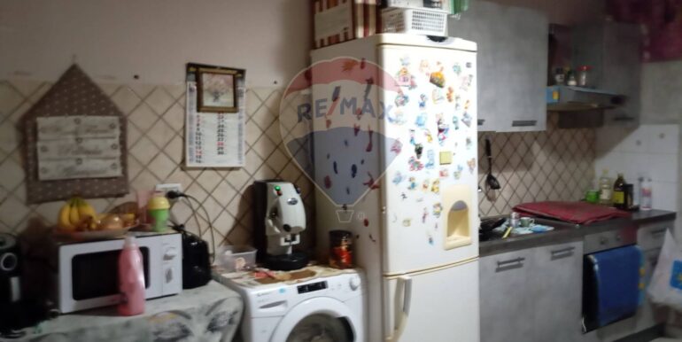 20251018143016-994405-10