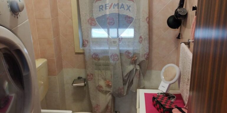 20251019165952-994433-11