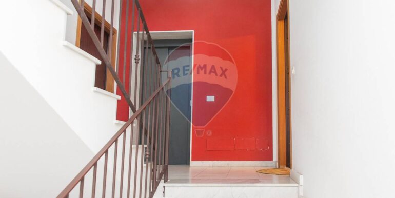 20251019170357-994435-11