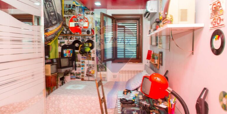 20251019170527-994435-33