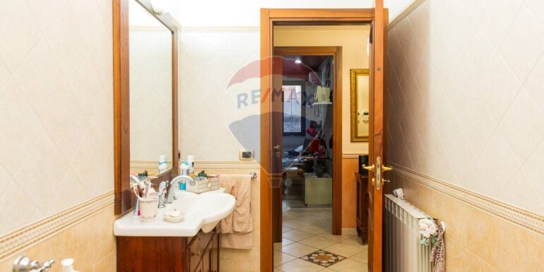 20251019170537-994435-36