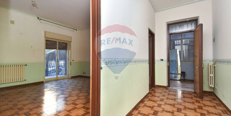 20251019233808-994446-12