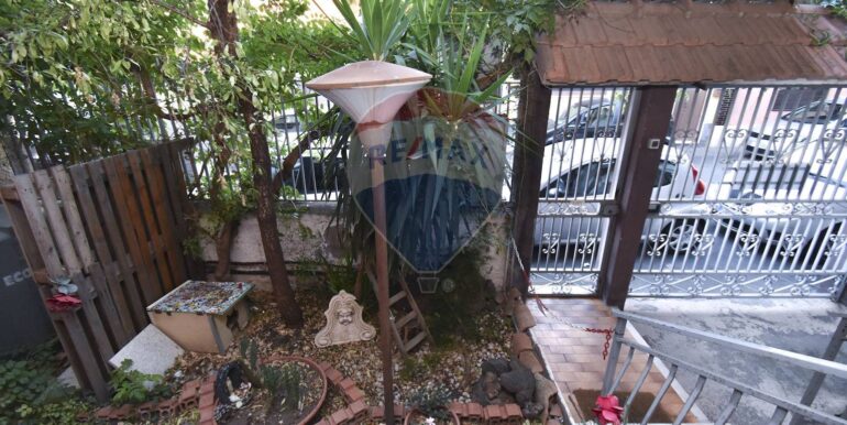 20251019233818-994446-16