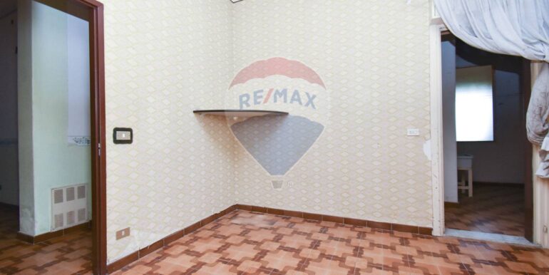 20251019233822-994446-18