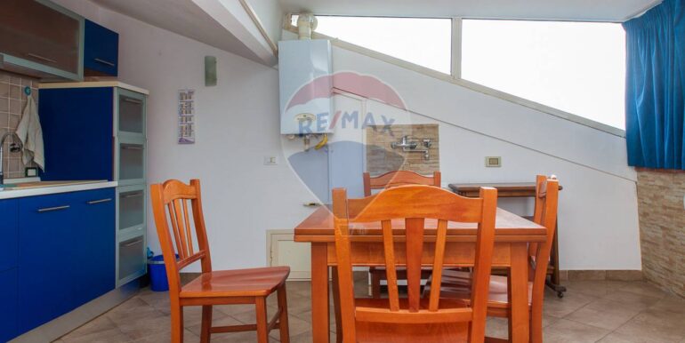 20251020101206-994454-12