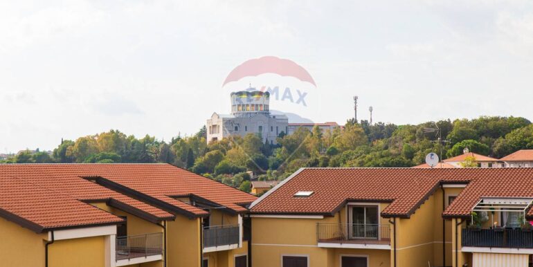 20251020101209-994454-13