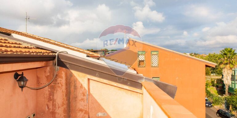 20251020101212-994454-14