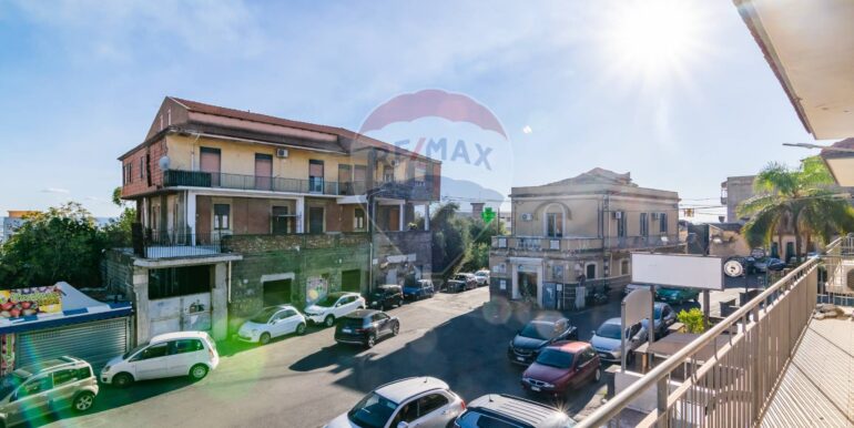 20251020135055-994539-21