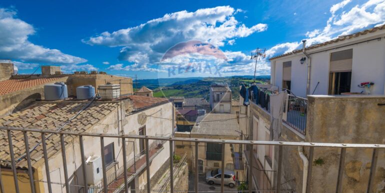 20251020151351-994555-0