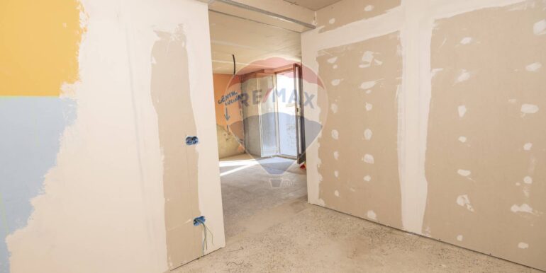 20251020151352-994555-3